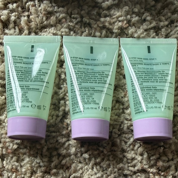 Clinique Makeup Collection - Purple, Green, Pink - Picture 9 of 16